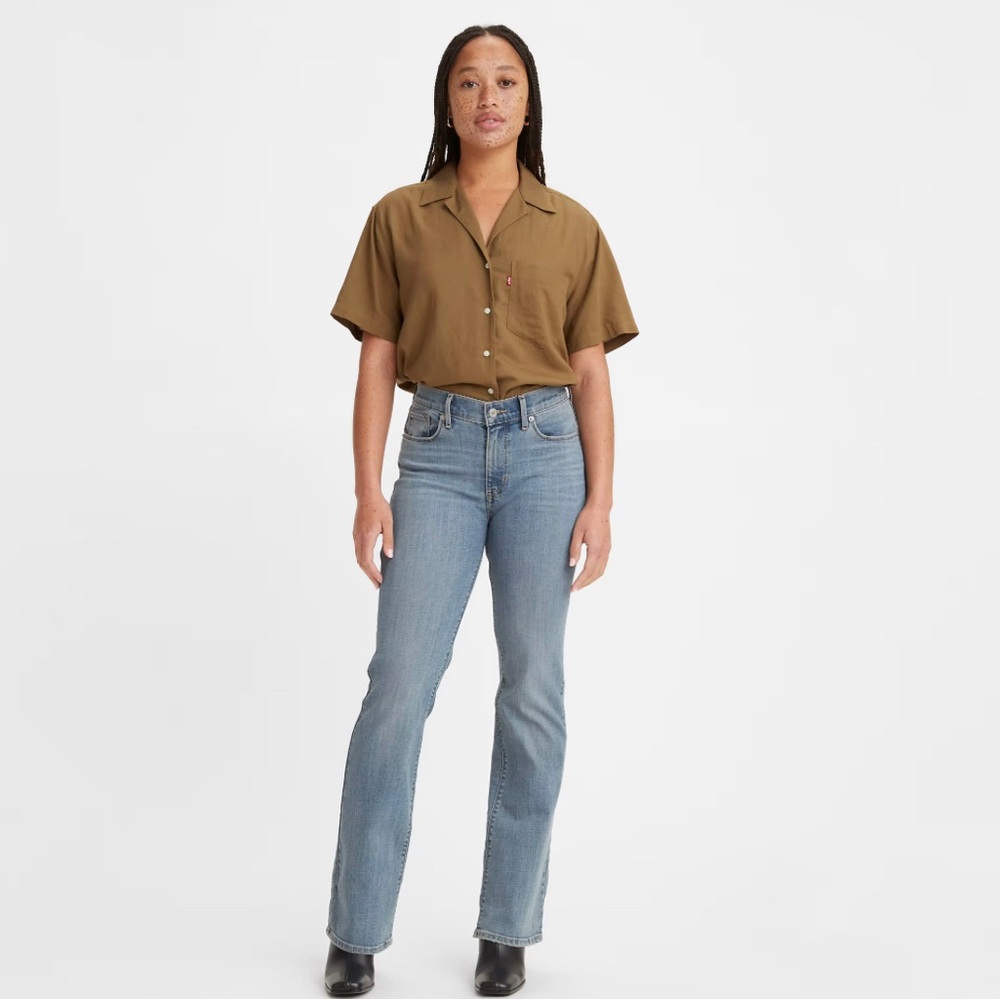 Levi’s Classic Bootcut SZ 10 NWOT